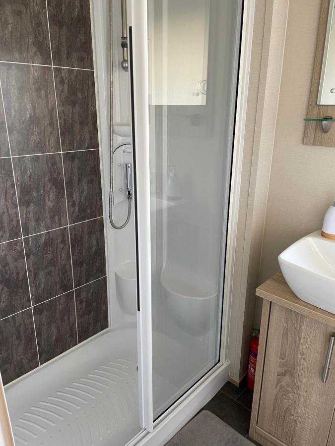 Beautiful 2 Bedroom Helmsley Lodge Νορθάμπτον Εξωτερικό φωτογραφία